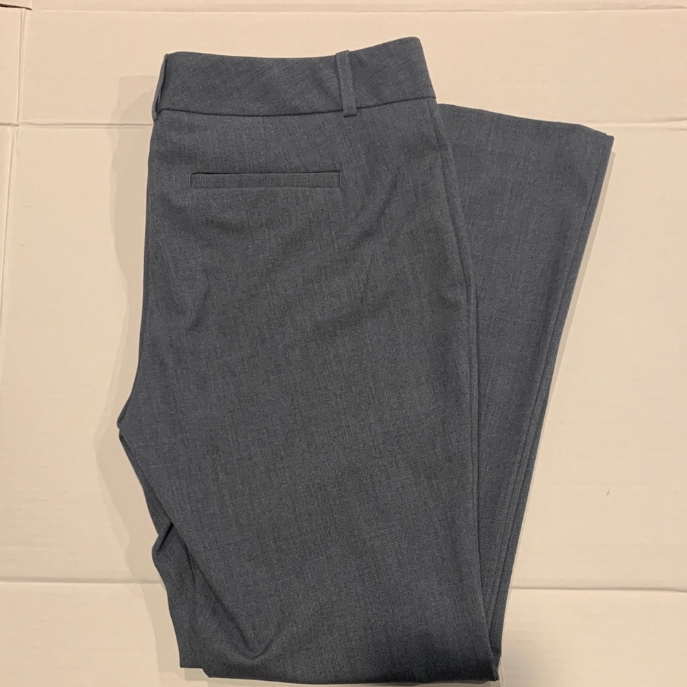 NWT Van Heusen Women’s Modern Fit Navy Dress Pants sz 8 Short